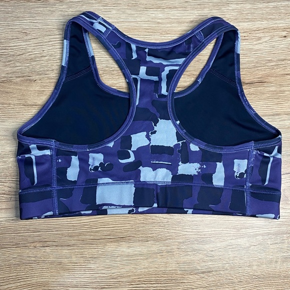 Nike Dri-Fit Sports Bra Size: M - Picture 4 of 5